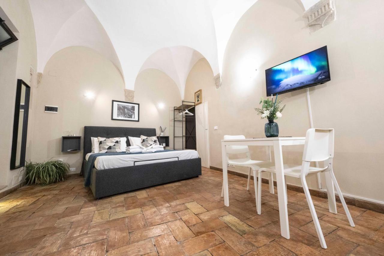 Studio Delle Grotte - Campo De' Fiori Rome Extérieur photo