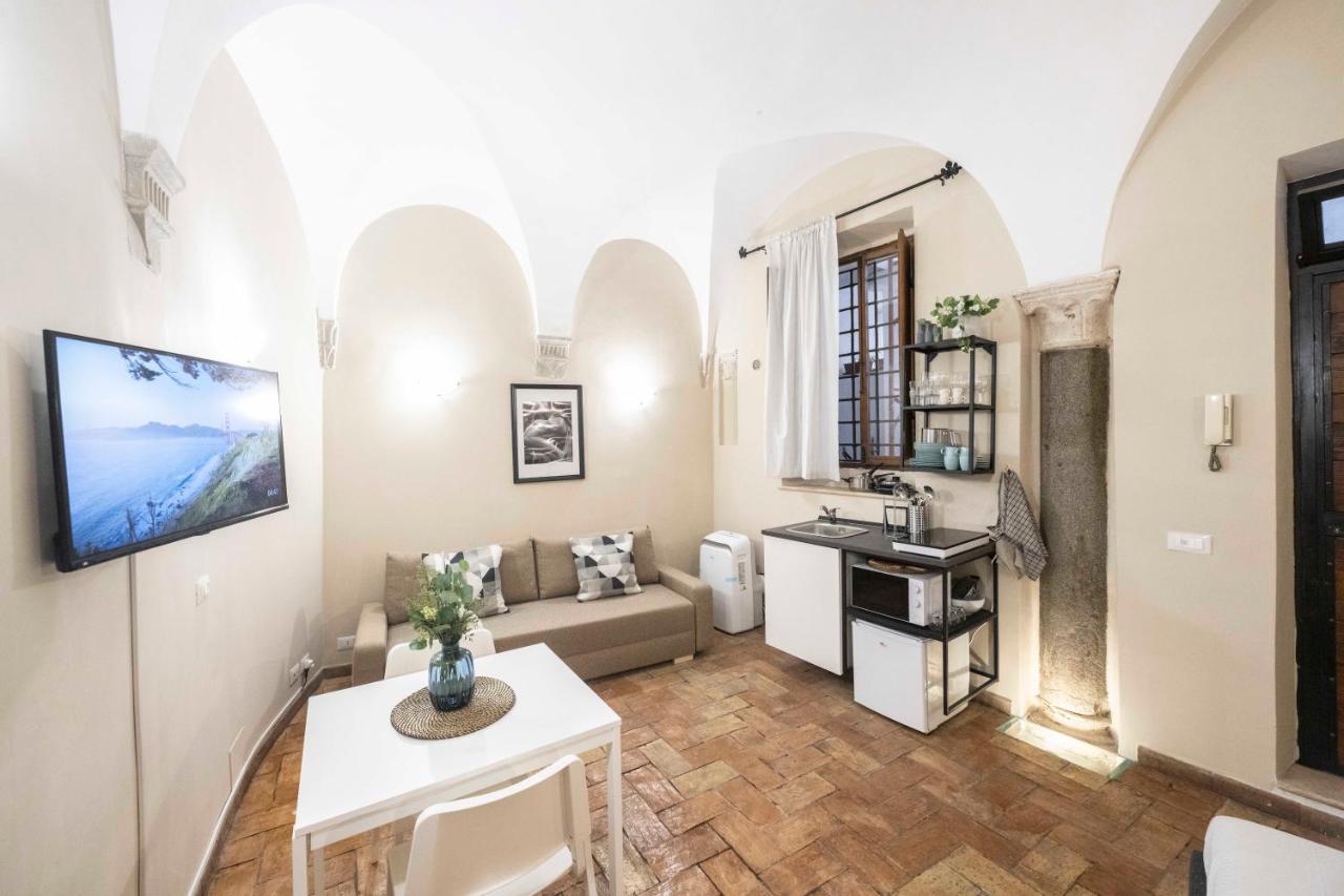 Studio Delle Grotte - Campo De' Fiori Rome Extérieur photo